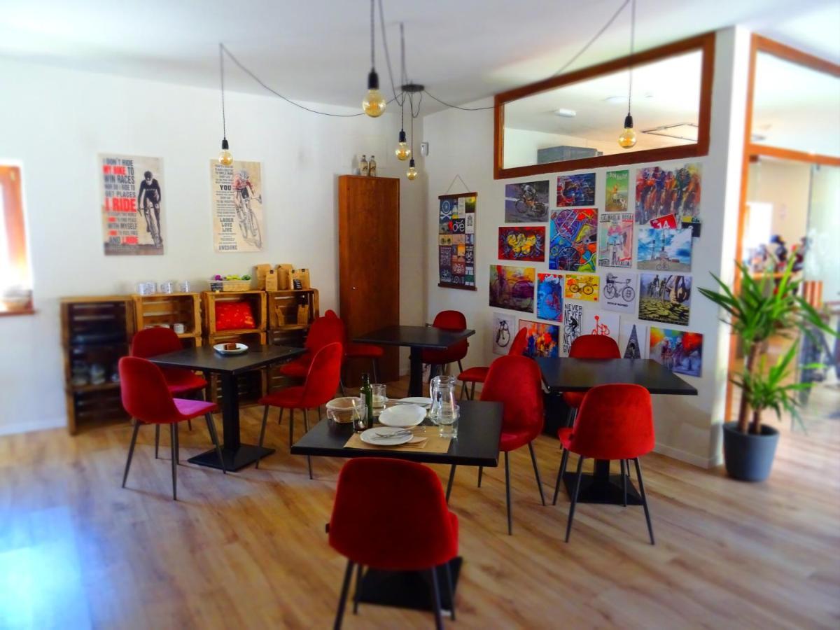 Ciclolodge Lozoya Εξωτερικό φωτογραφία